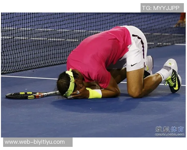 亚马尔尽管耻骨伤病未愈仍坚持训练展现顽强斗志