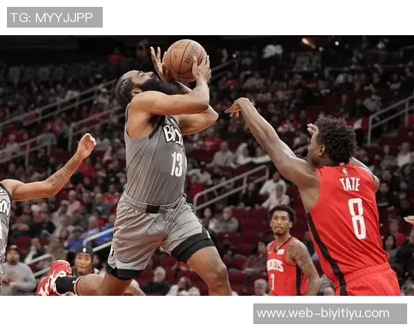 铁！普理查德表现低迷10投仅中2三分球命中率惨淡仅得8分5篮板6助攻