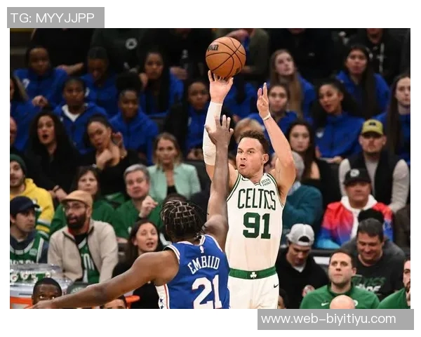 格里芬赞塔图姆坚持随队作战伤病期间球星表现各异