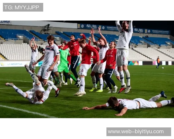 挪威球迷欢庆世界杯入场厄德高压轴登场点燃激情