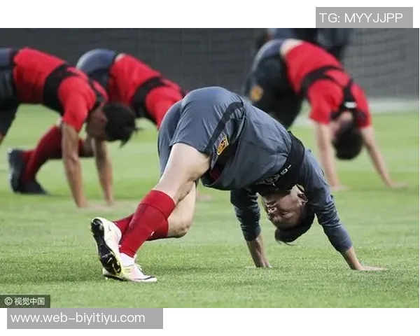 国足备战热身赛国脚们面临高强度训练挑战