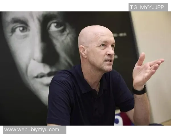 小克鲁伊夫谈梅西未来选择强调自由与父亲的相似之处