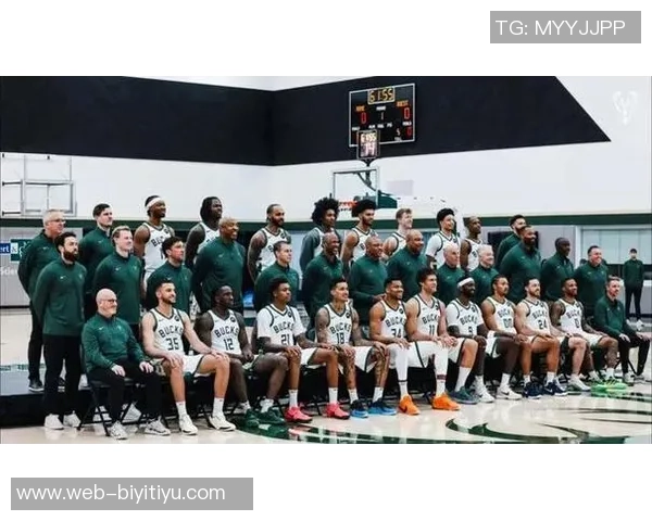 雄鹿计划用库兹马和波蒂斯交易拉文国王却希望得到2031年首轮选秀权 雄鹿计划用库兹马和波蒂斯交易拉文国王却希望得到2031年首轮选秀权