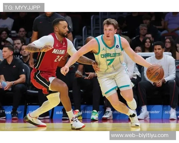 黄蜂新秀卡尔克布伦纳前10场命中率创历史新高超越姚明纪录 黄蜂新秀卡尔克布伦纳前10场命中率创历史新高超越姚明纪录