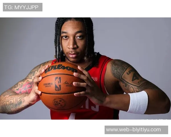 伊森新赛季表现平平场均仅得35分续约问题引发关注